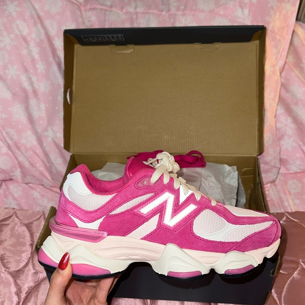 🩷NEW BALANCE 9060 FUCHSIA PINK🩷